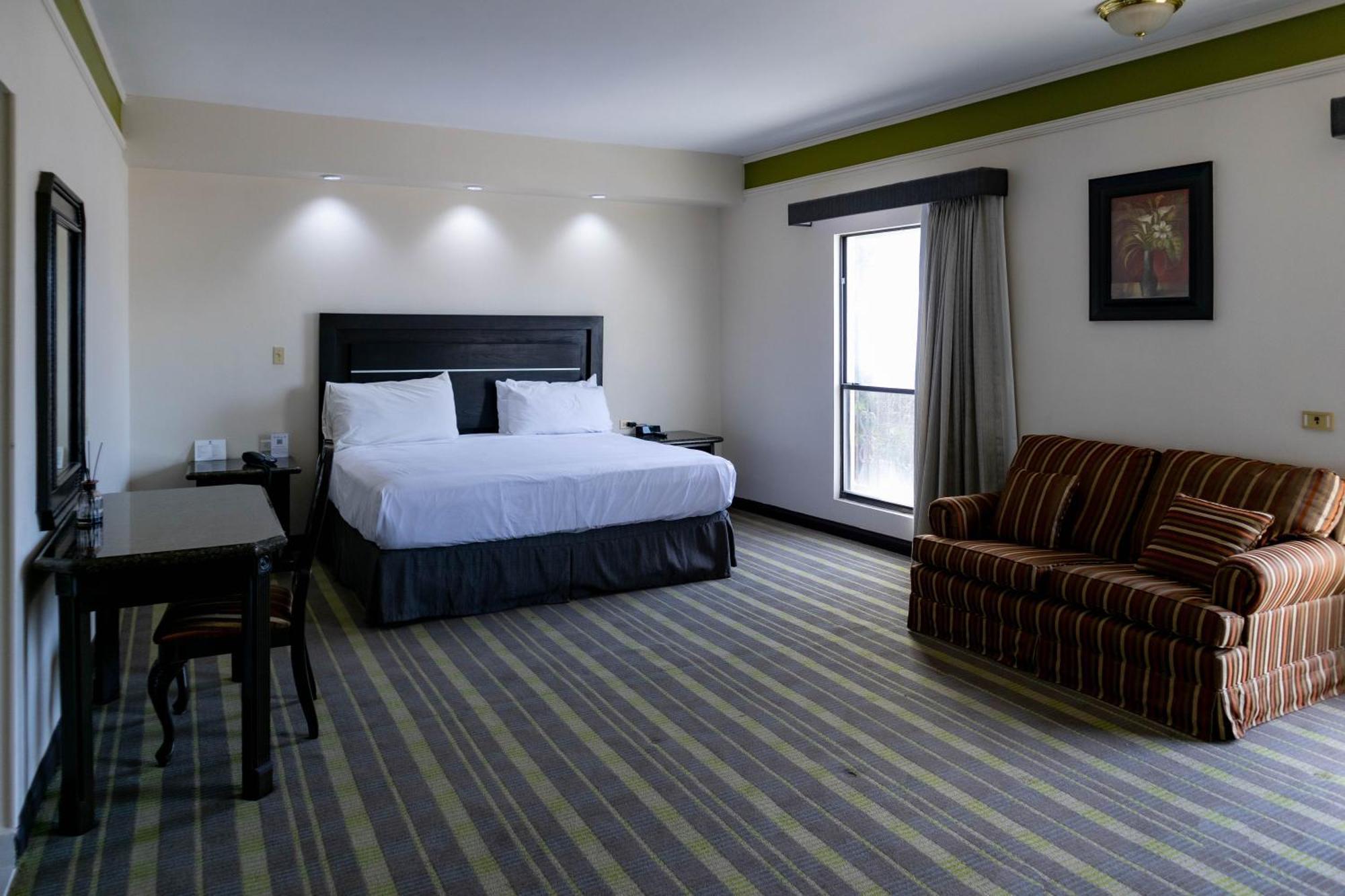 Best Western Hotel Plaza Matamoros Bagian luar foto