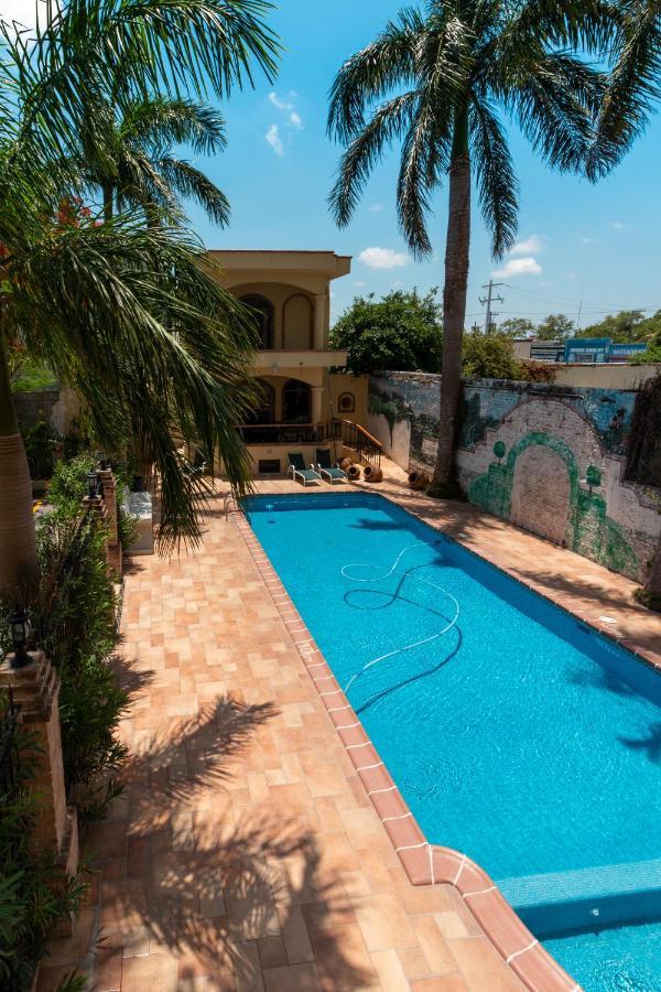 Best Western Hotel Plaza Matamoros Bagian luar foto