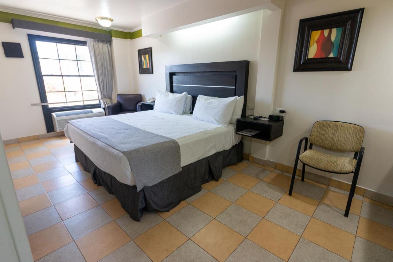 Best Western Hotel Plaza Matamoros Bagian luar foto